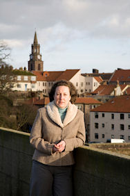 Anne-Marie and the iconic Guildhall in Berwick-upon-Tweed